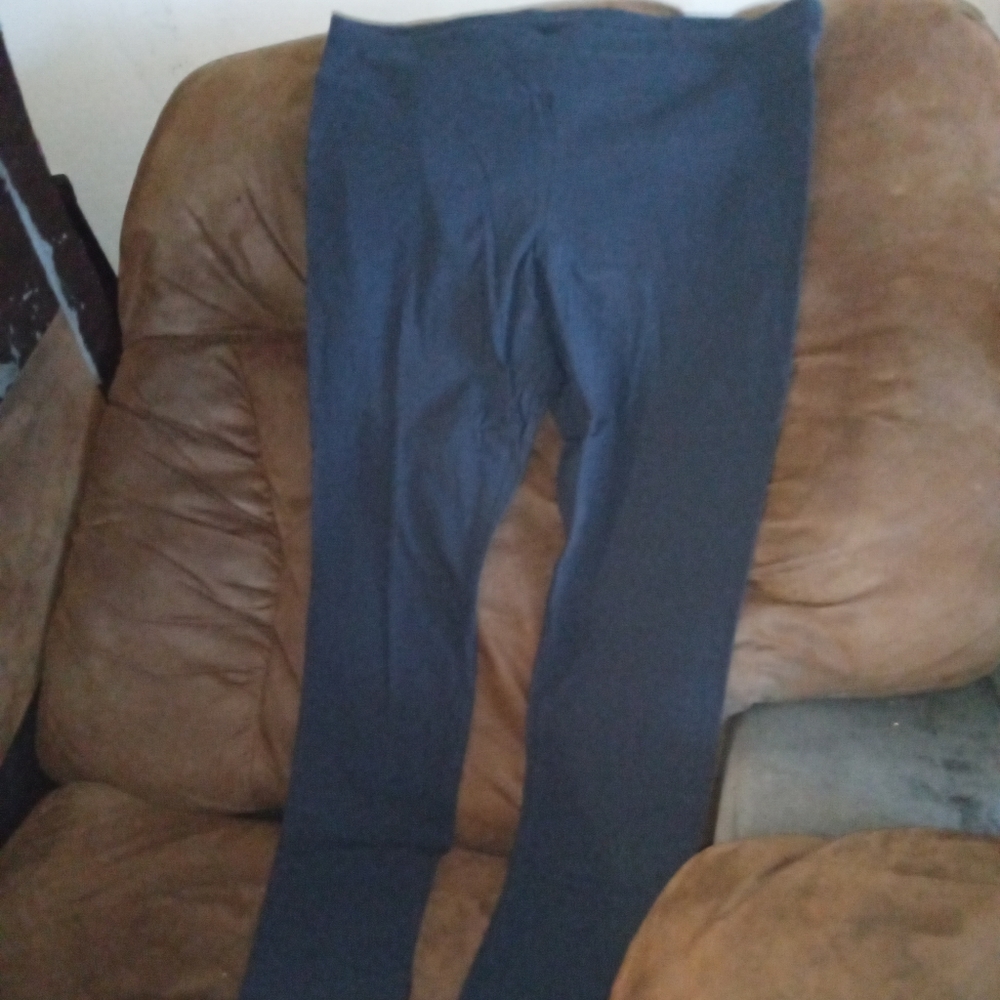 Dark Navy Time and True knit leggings